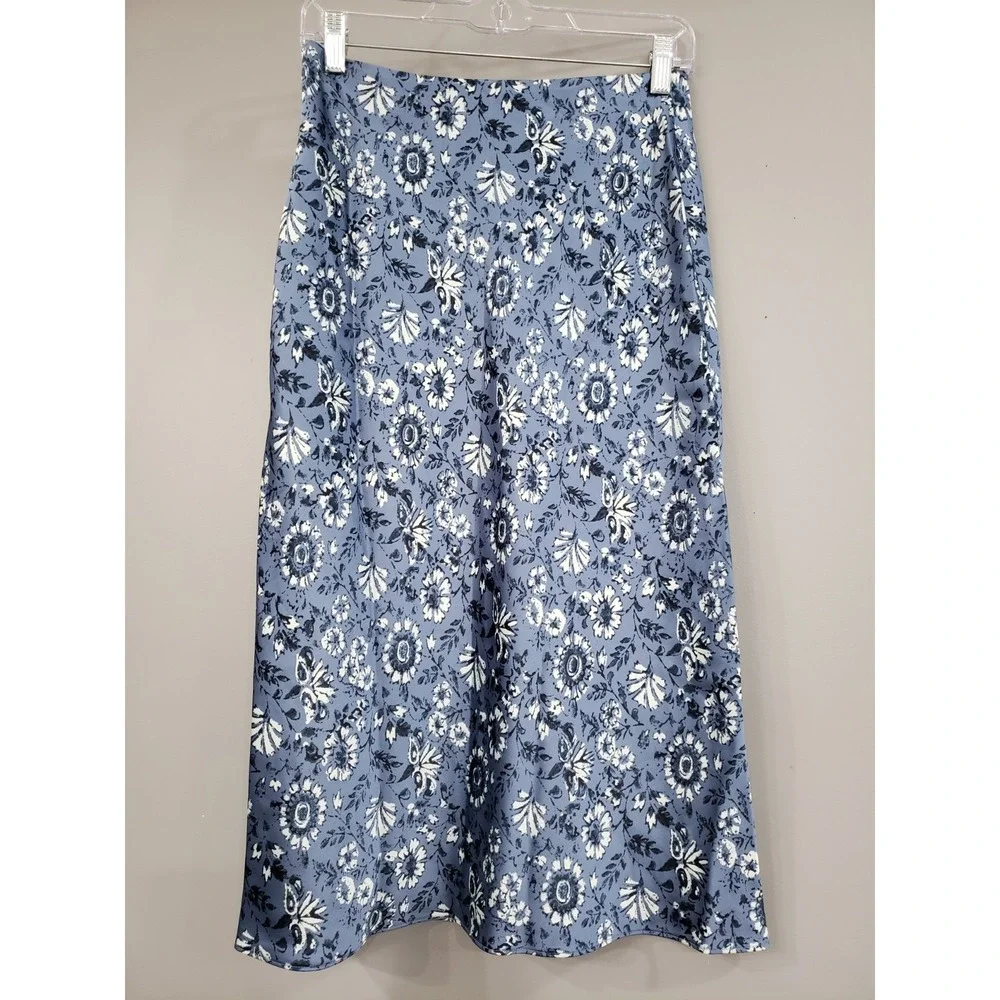 Size 2 Club Monaco Trycia Floral Midi Skirt Blue White Flower Floral cottagecore